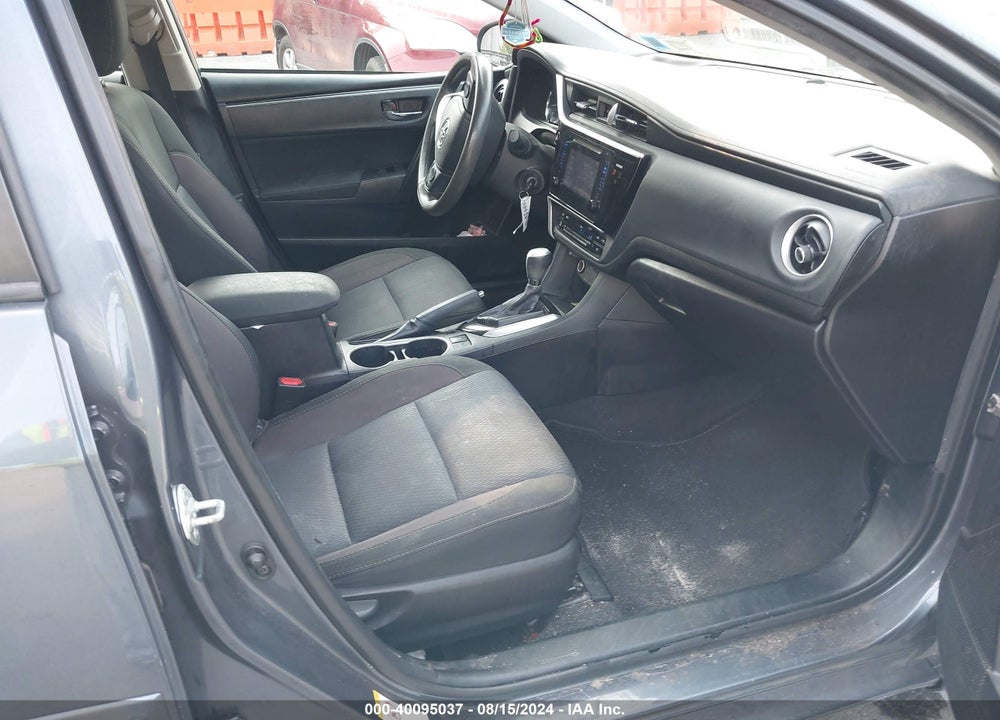 2017 TOYOTA COROLLA LE VIN: 2T1BURHE6HC834857