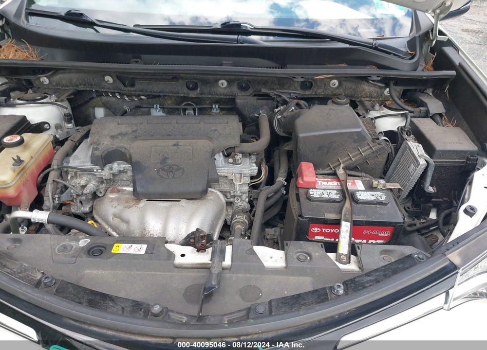 2018 TOYOTA RAV4 XLE VIN: JTMRFREV8JJ745704