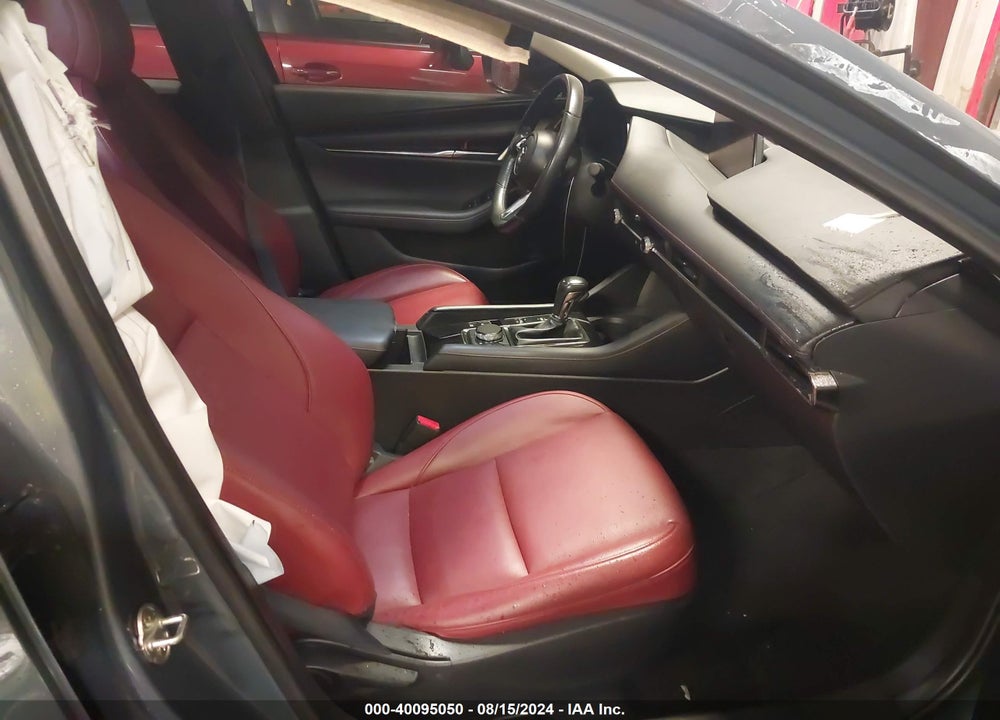 2022 MAZDA 3 CARBON EDITION VIN: JM1BPACL0N1505926