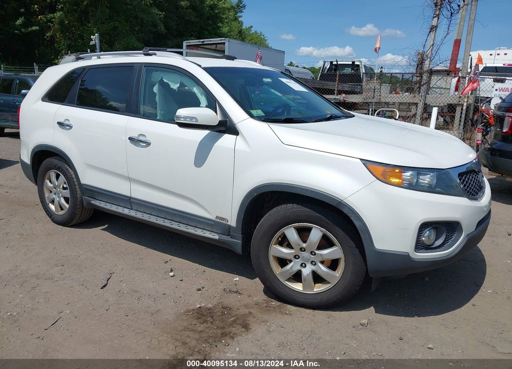2012 KIA SORENTO LX V6 VIN: 5XYKTDA24CG278082