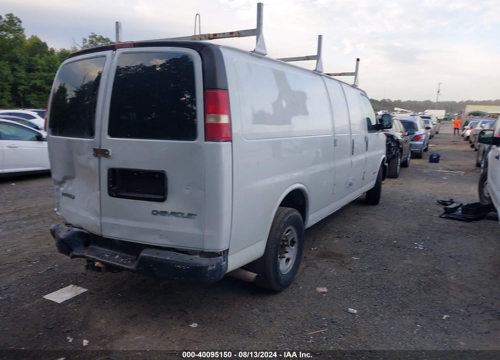 2003 CHEVROLET EXPRESS VIN: 1GCGG29U031122206