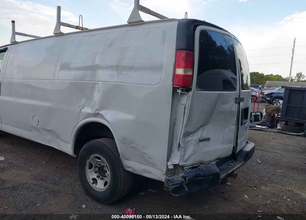 2003 CHEVROLET EXPRESS VIN: 1GCGG29U031122206