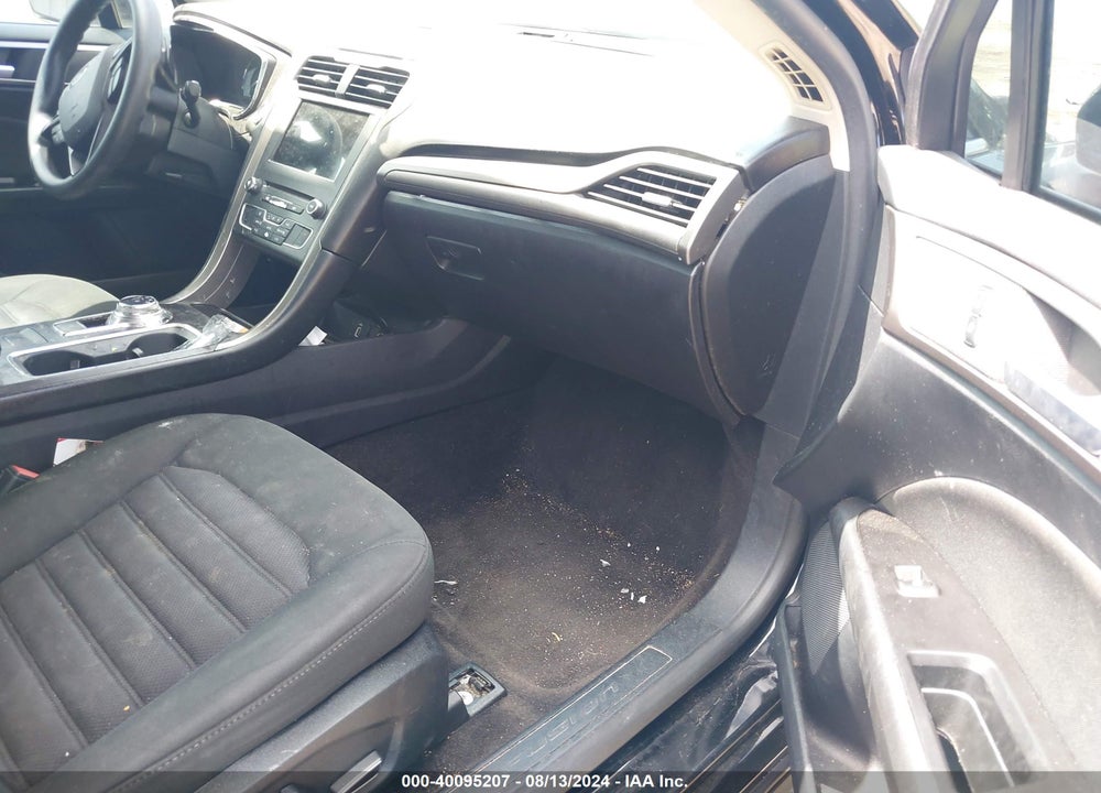 2017 FORD FUSION SE VIN: 3FA6P0HD9HR397240