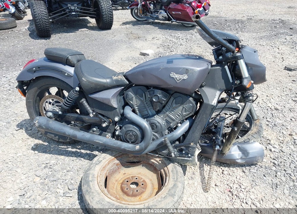 2017 VICTORY MOTORCYCLES OCTANE VIN: 5VPFTB004H3003086