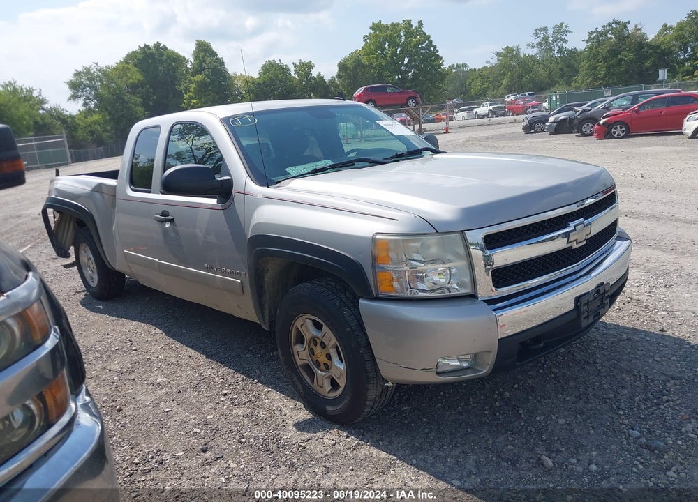 2007 CHEVROLET SILVERADO 1500 LT1 VIN: 2GCEK19J271628450