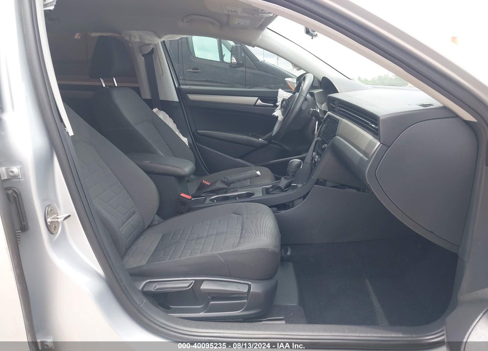 2021 VOLKSWAGEN PASSAT VIN: 1VWAA7A35MC015565