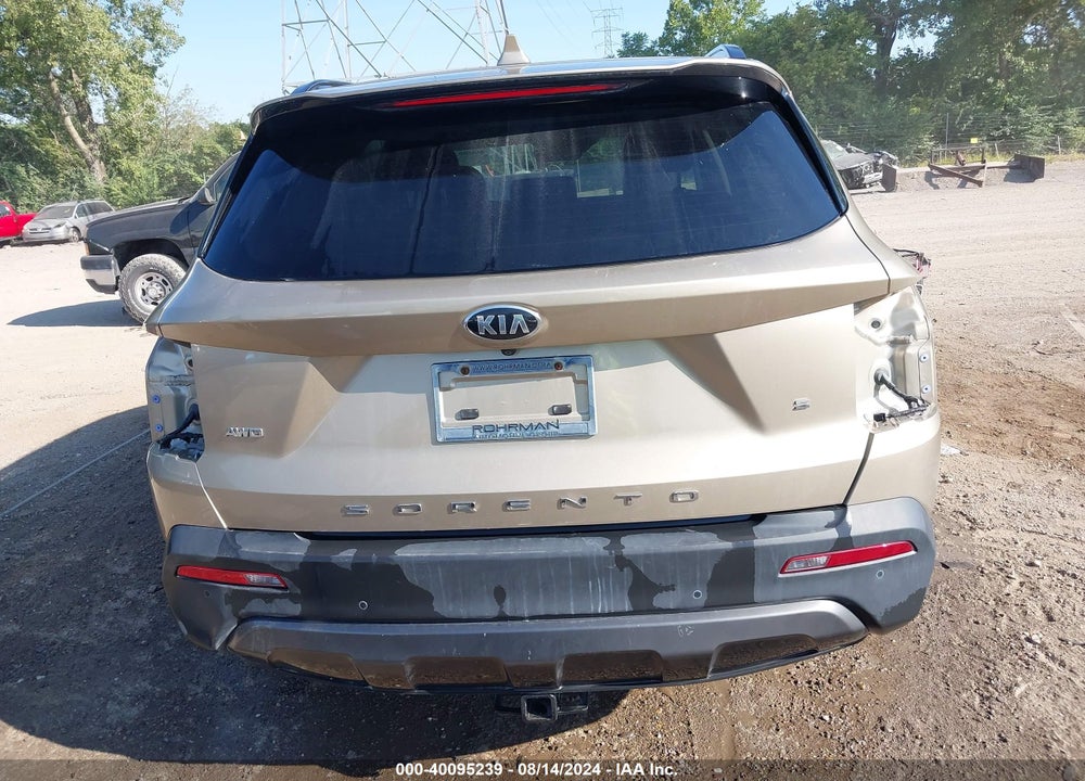 2021 KIA SORENTO S VIN: 5XYRLDLC5MG056169