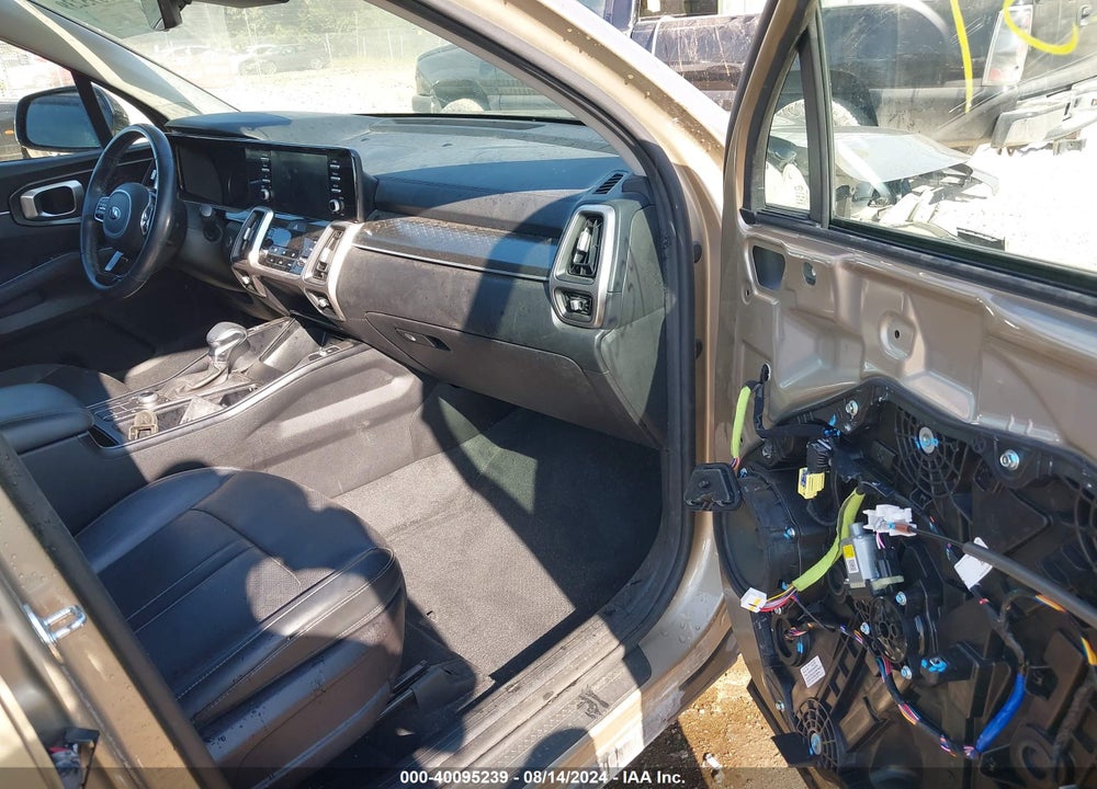 2021 KIA SORENTO S VIN: 5XYRLDLC5MG056169