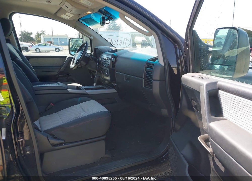 2011 NISSAN TITAN PRO-4X VIN: 1N6AA0EC6BN321130