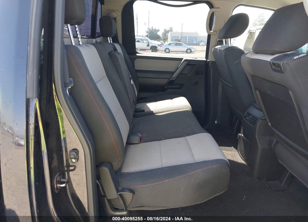 2011 NISSAN TITAN PRO-4X VIN: 1N6AA0EC6BN321130