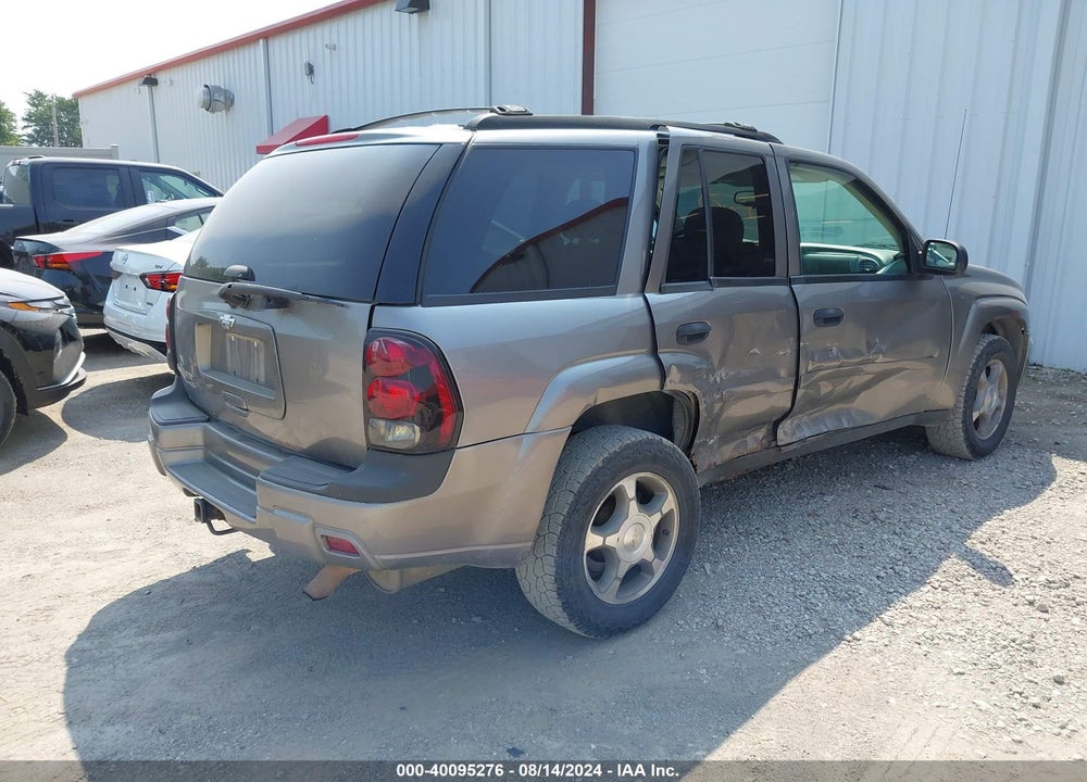 2007 CHEVROLET TRAILBLAZER LS VIN: 1GNDT13S572199760