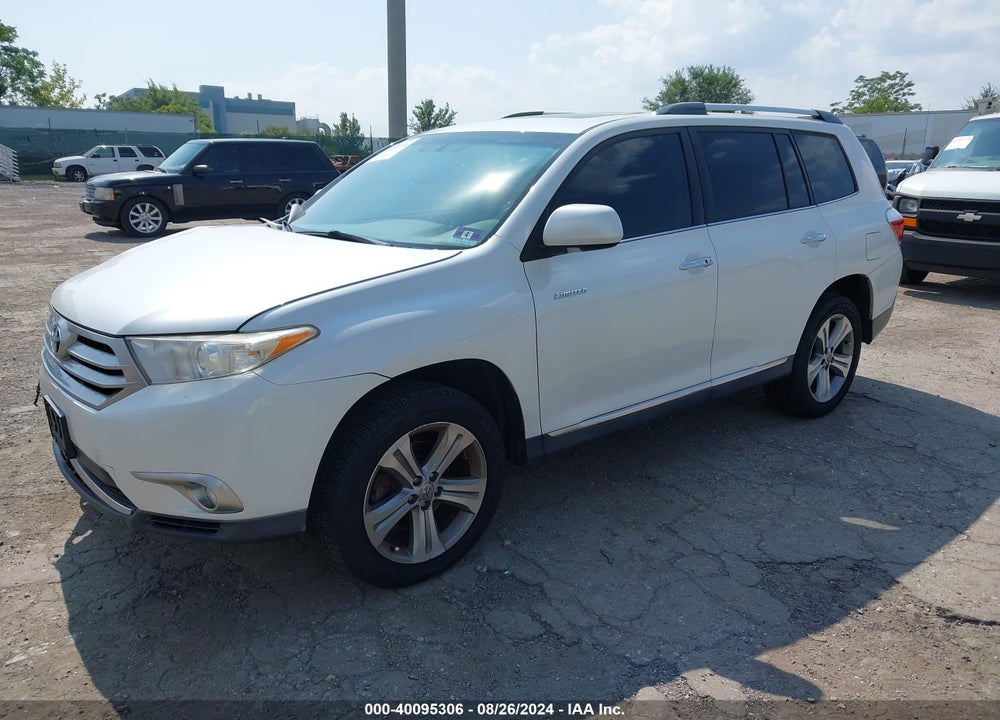 2011 TOYOTA HIGHLANDER LIMITED V6 VIN: 5TDDK3EH8BS068963