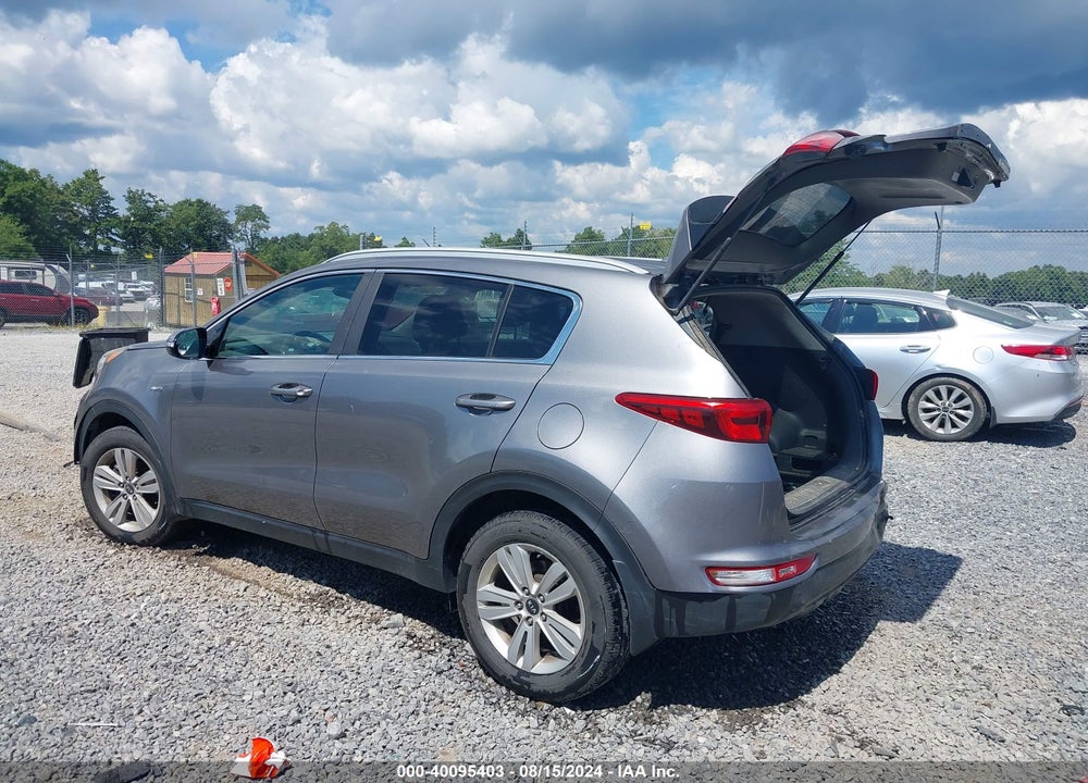 2018 KIA SPORTAGE LX VIN: KNDPMCAC3J7303375