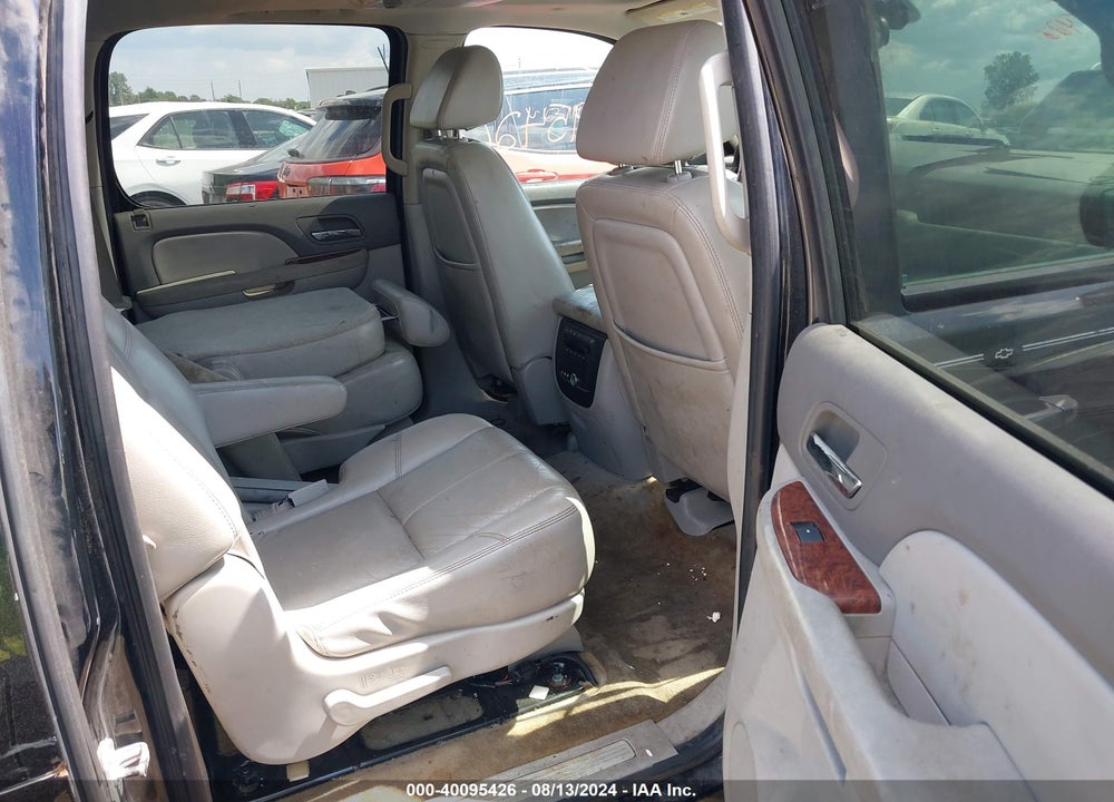 2007 CHEVROLET SUBURBAN 1500 LTZ VIN: 3GNFK16307G111236