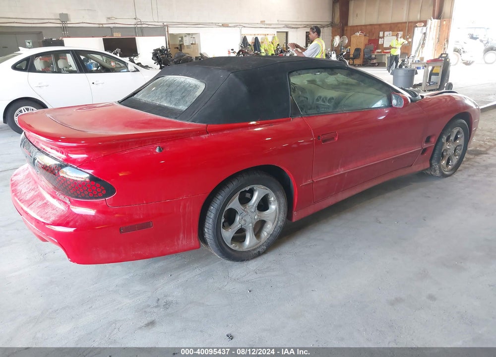 2000 PONTIAC FIREBIRD TRANS AM VIN: 2G2FV32G7Y2121291