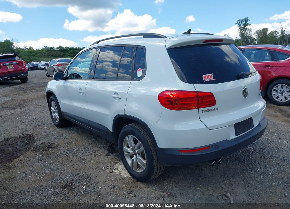 2015 VOLKSWAGEN TIGUAN S VIN: WVGAV7AX2FW501726