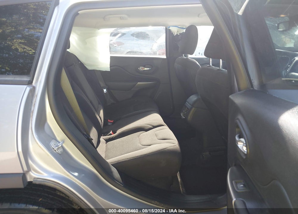 2021 JEEP CHEROKEE LATITUDE 4X4 VIN: 1C4PJMCB3MD117568