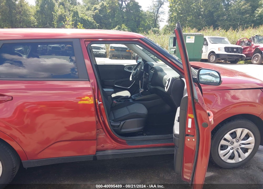2020 KIA SOUL LX VIN: KNDJ23AU5L7072504