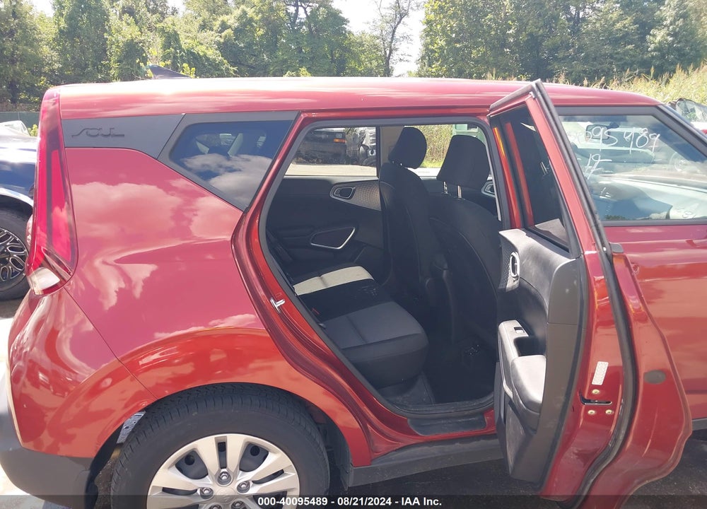 2020 KIA SOUL LX VIN: KNDJ23AU5L7072504
