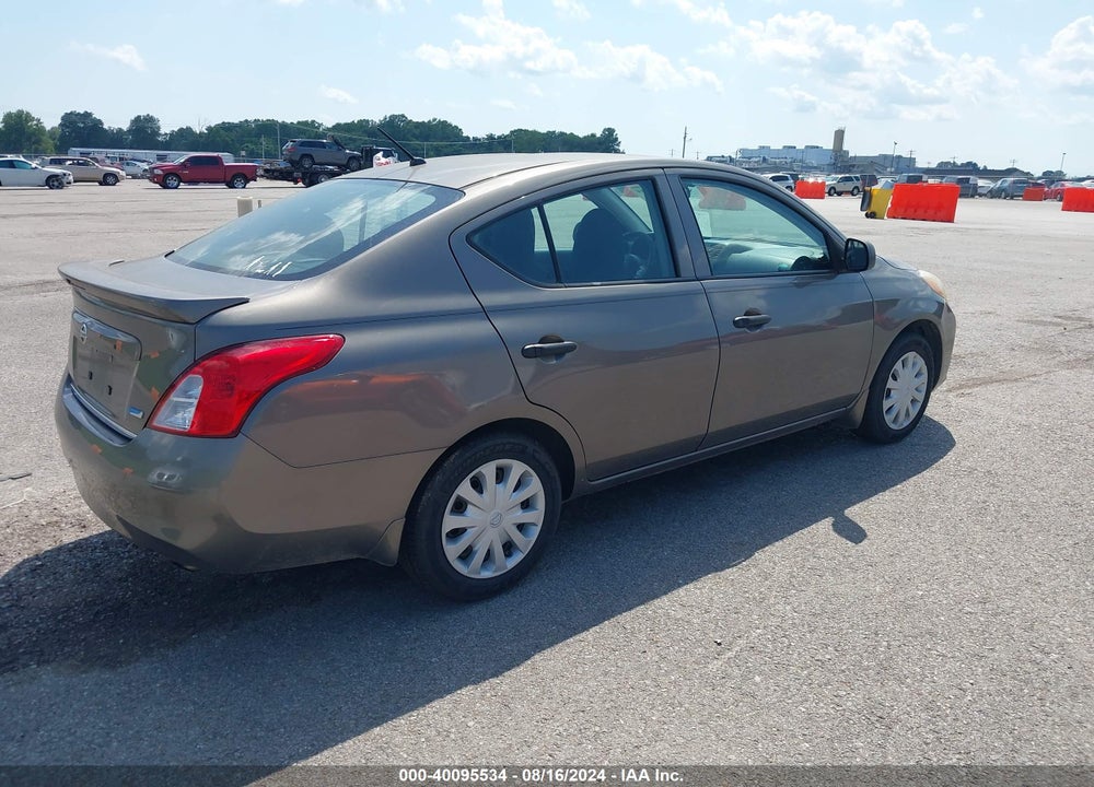 2014 NISSAN VERSA 1.6 S+ VIN: 3N1CN7AP4EL820517