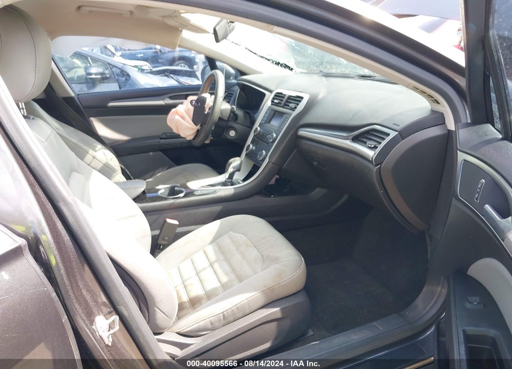 2015 FORD FUSION S VIN: 1FA6P0G74F5120085