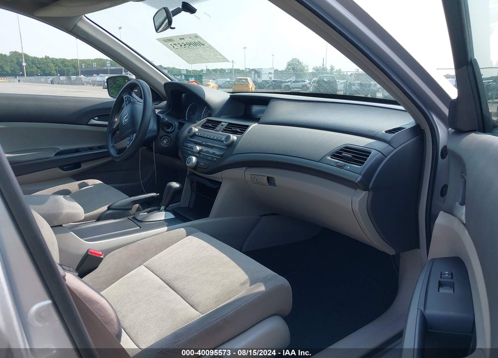2009 HONDA ACCORD 2.4 LX VIN: 1HGCP26329A180600