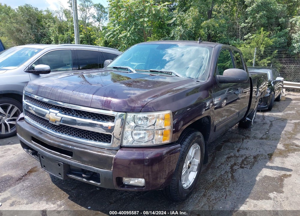 2009 CHEVROLET SILVERADO 1500 LT VIN: 1GCEK29049Z145372