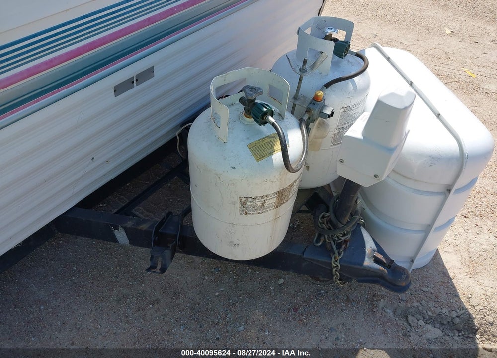 1999 FLEETWOOD PROWLER 27X VIN: 1EC1X2723X0914721