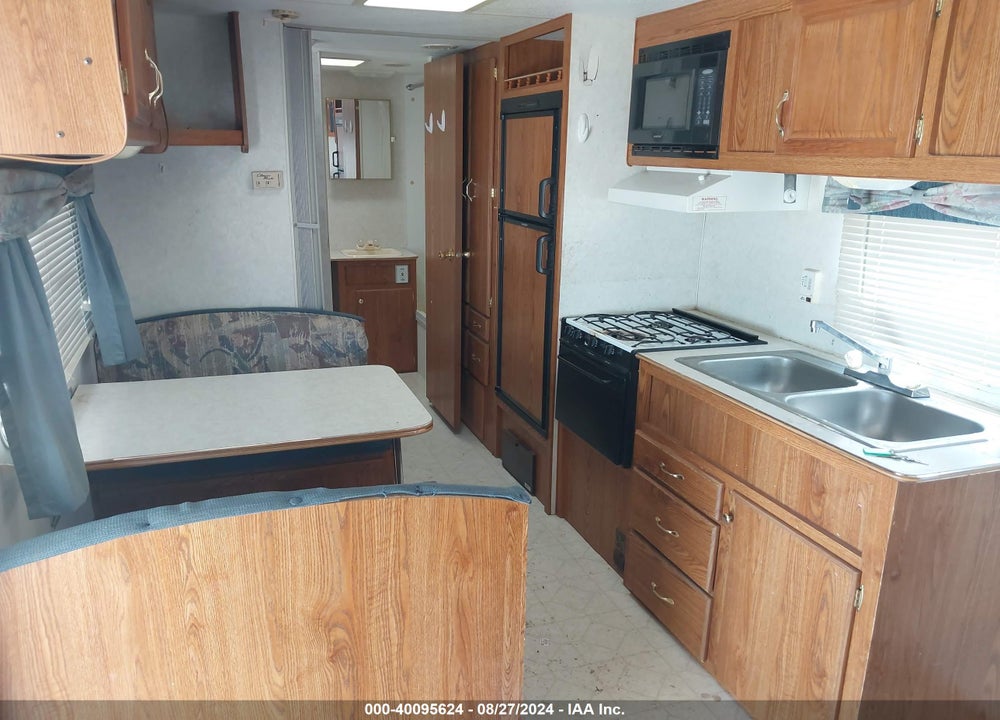 1999 FLEETWOOD PROWLER 27X VIN: 1EC1X2723X0914721