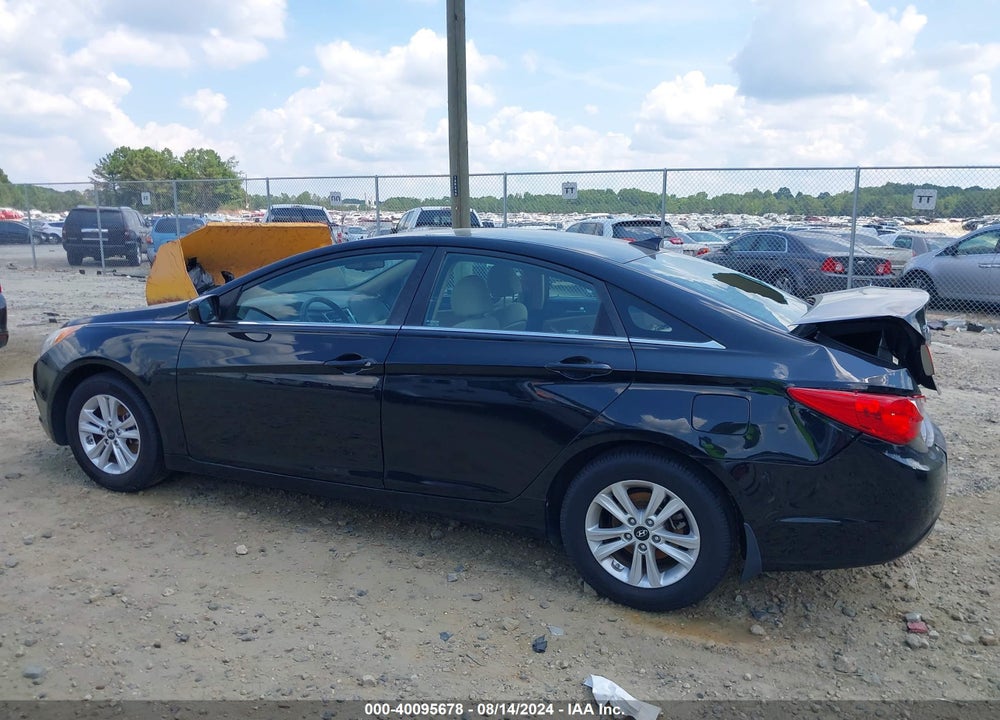 2013 HYUNDAI SONATA VIN: 5NPEB4AC4DH722046