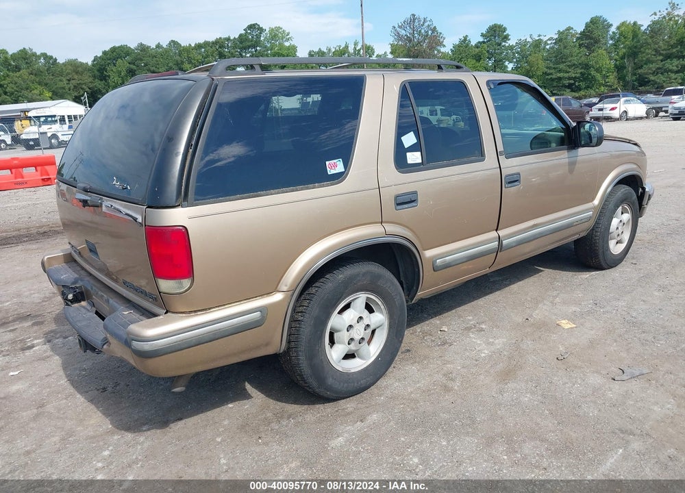 1999 CHEVROLET BLAZER LS VIN: 1GNDT13W3X2117415