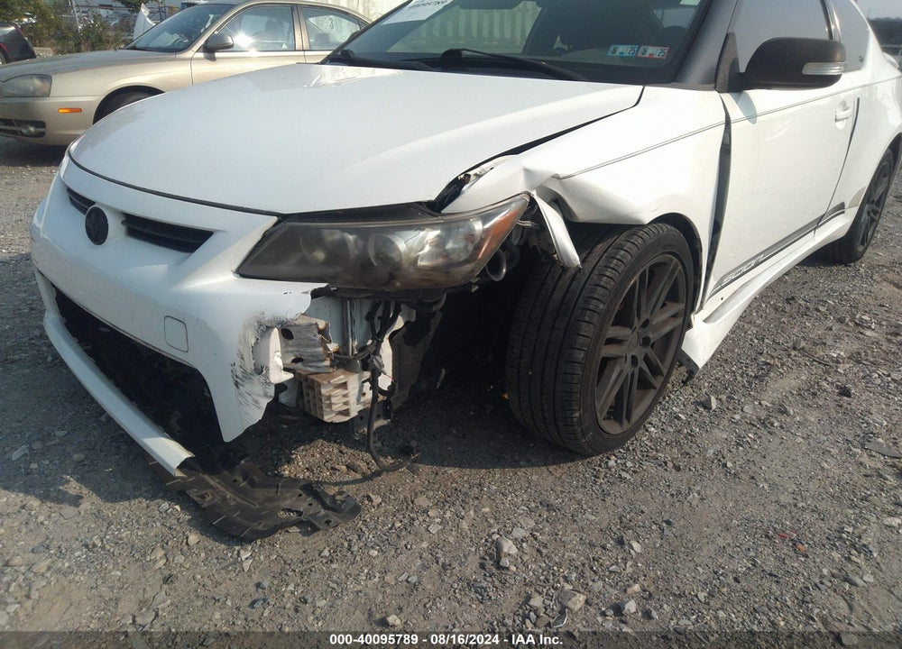 2011 SCION TC VIN: JTKJF5C79B3006527