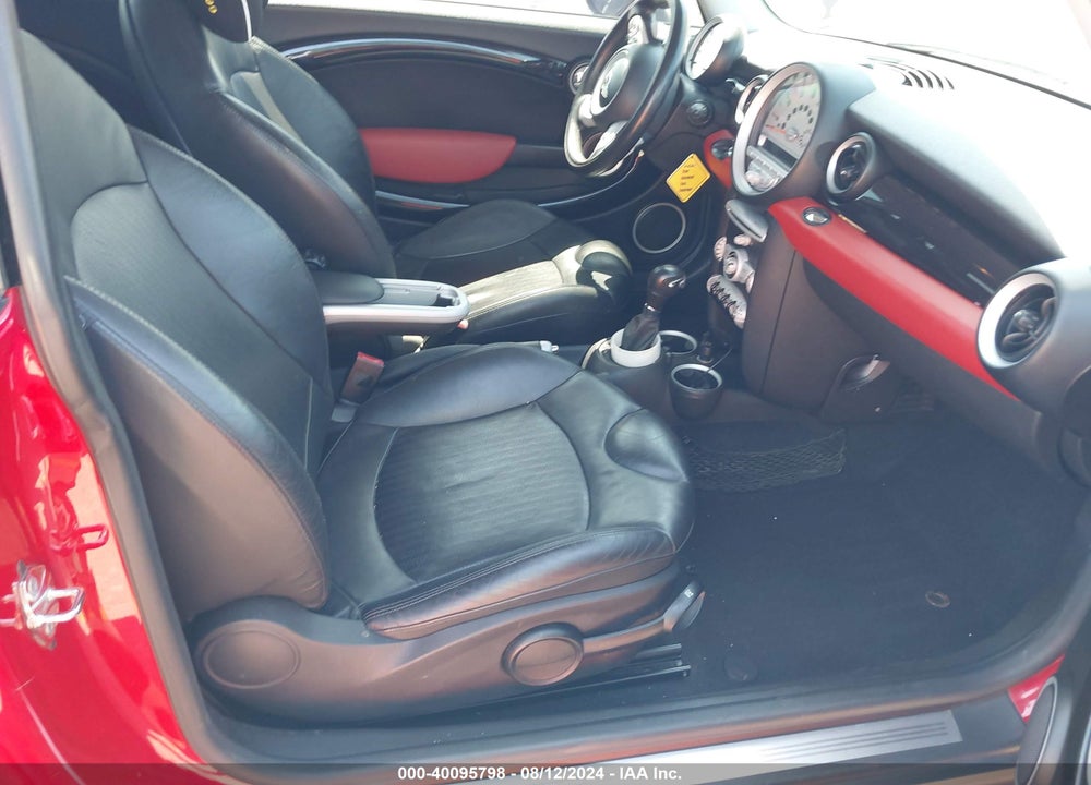 2007 MINI COOPER VIN: WMWMF33587TT53908