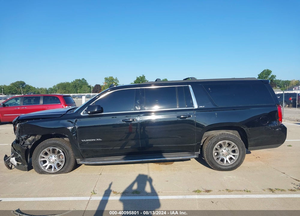 2017 GMC YUKON XL SLT VIN: 1GKS2GKC5HR180140
