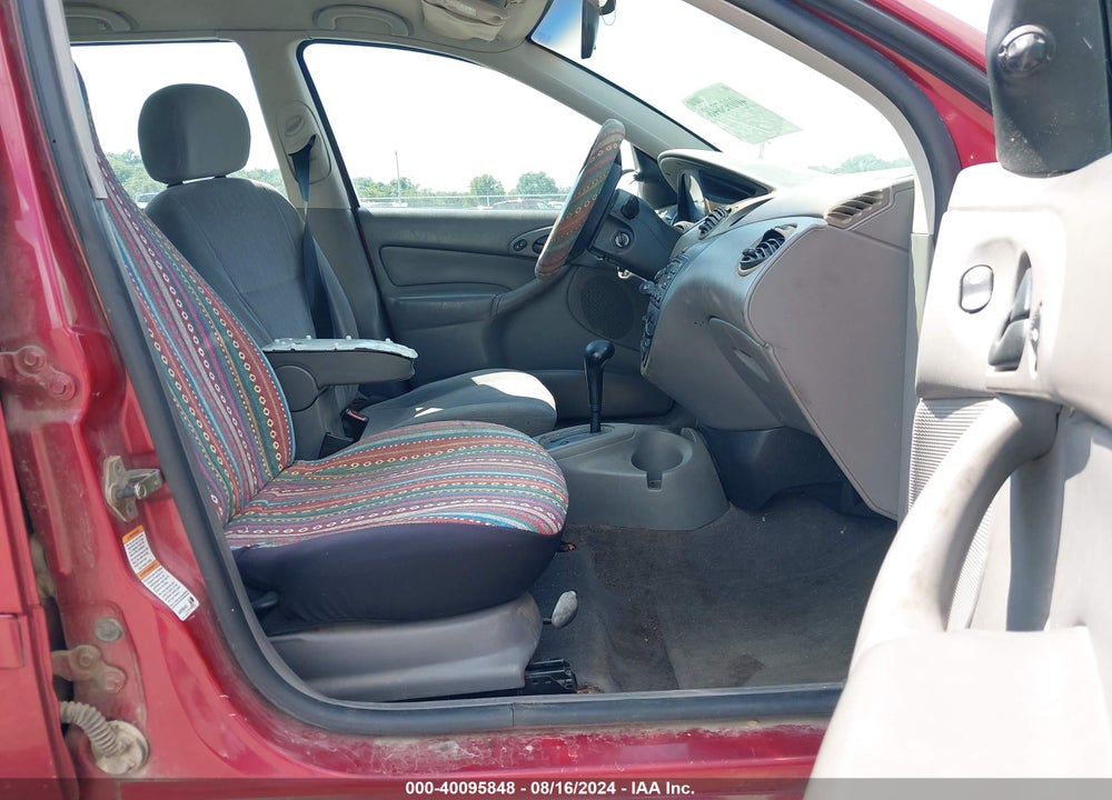 2001 FORD FOCUS SE VIN: 1FAHP36341W111138