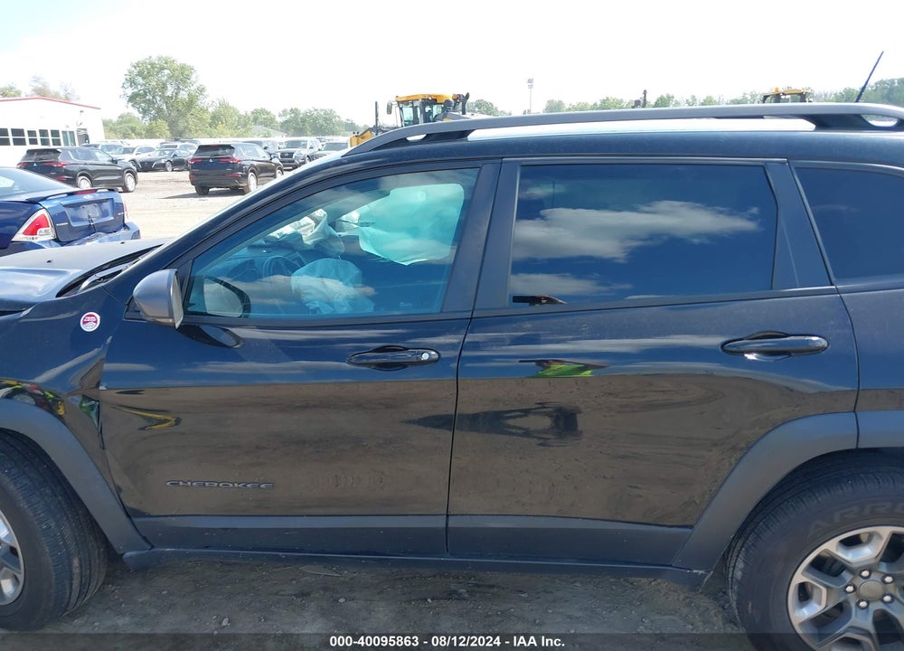 2019 JEEP CHEROKEE TRAILHAWK 4X4 VIN: 1C4PJMBX6KD397495