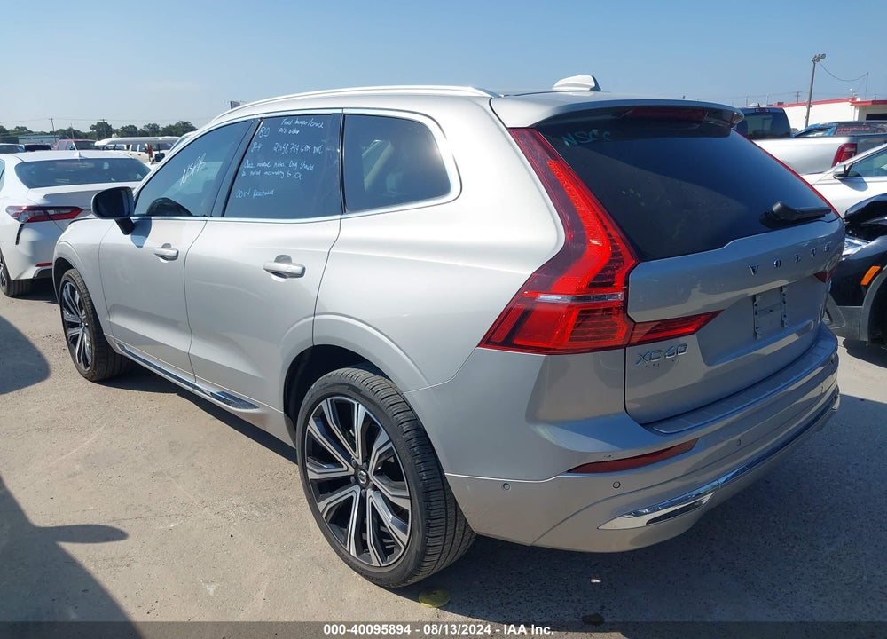 2023 VOLVO XC60 B5 ULTIMATE BRIGHT THEME VIN: YV4L12DA5P1204108