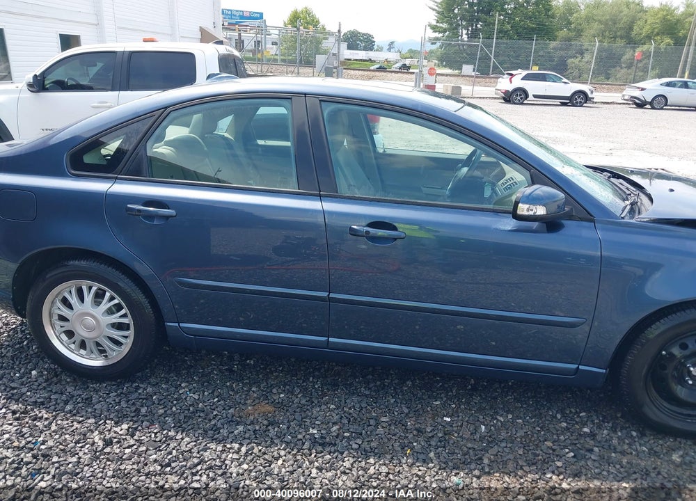 2010 VOLVO S40 2.4I VIN: YV1382MS8A2488191