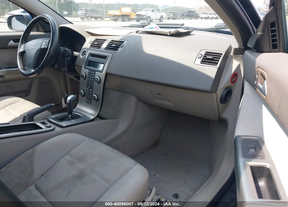 2010 VOLVO S40 2.4I VIN: YV1382MS8A2488191