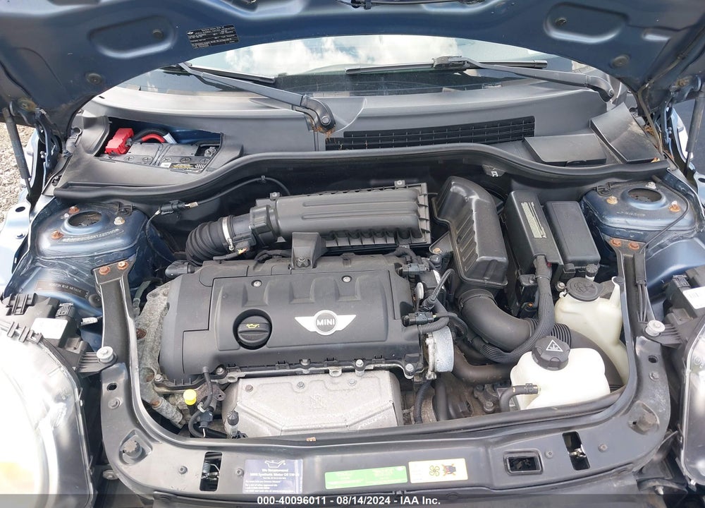 2010 MINI COOPER VIN: WMWMF3C53ATZ27595
