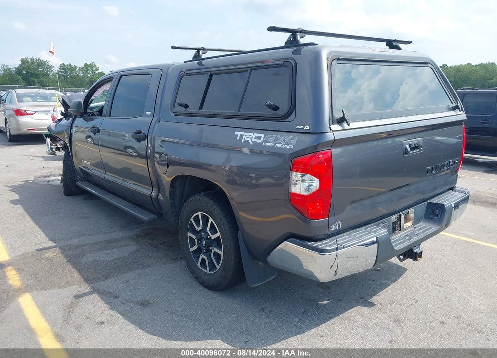 2018 TOYOTA TUNDRA SR5 5.7L V8 VIN: 5TFDY5F12JX722859