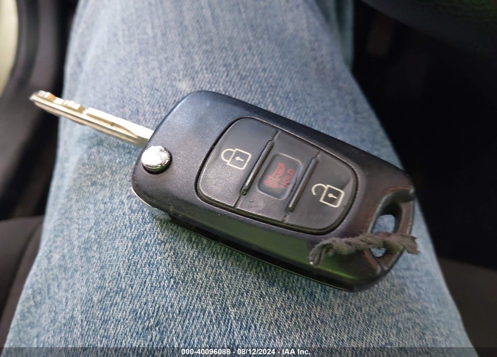 2012 KIA SOUL VIN: KNDJT2A65C7435411