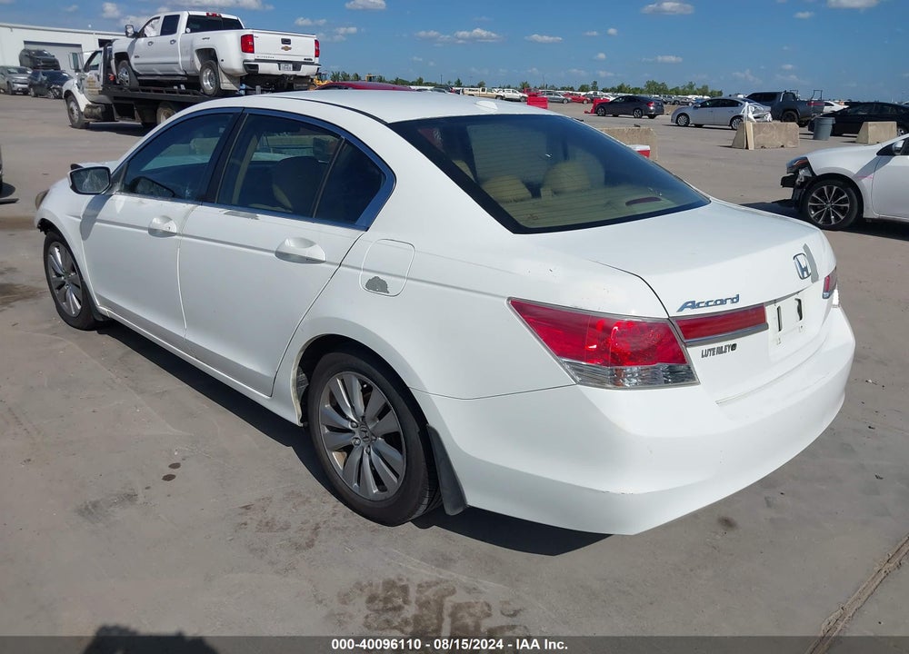 2011 HONDA ACCORD 2.4 EX-L VIN: 1HGCP2F89BA116913