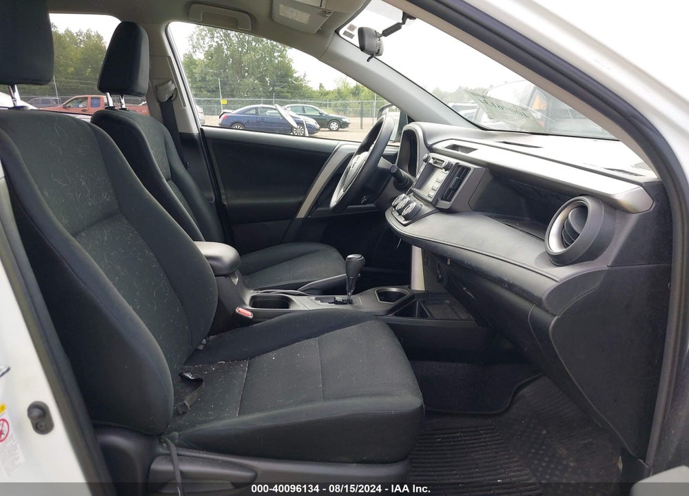 2016 TOYOTA RAV4 LE VIN: 2T3BFREV6GW412557