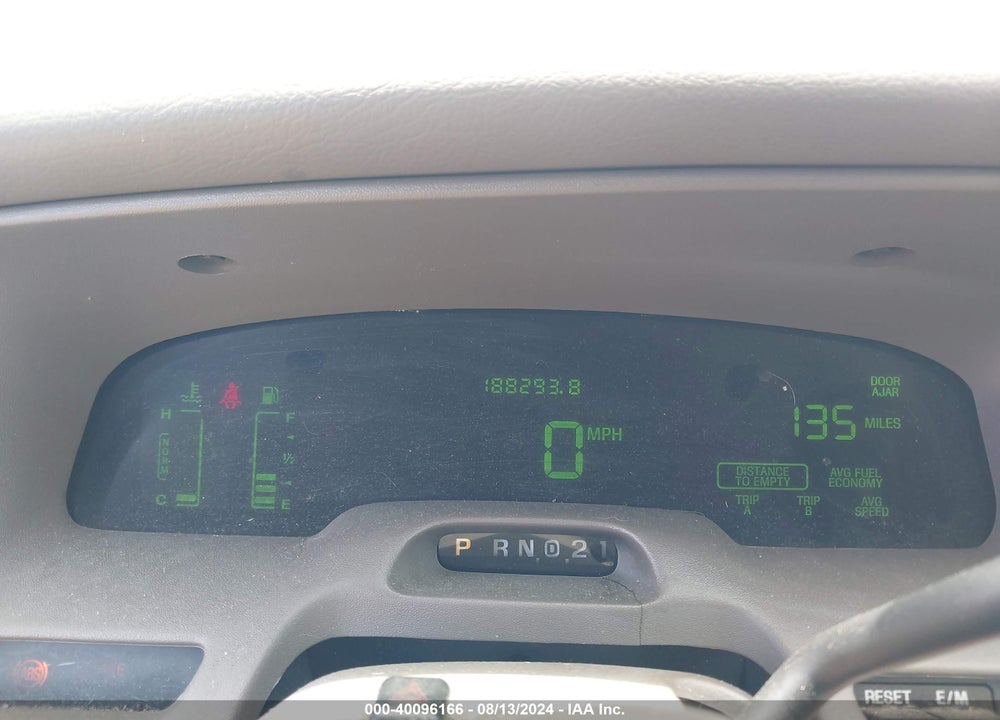 2002 MERCURY GRAND MARQUIS LS VIN: 2MEFM75W92X620823