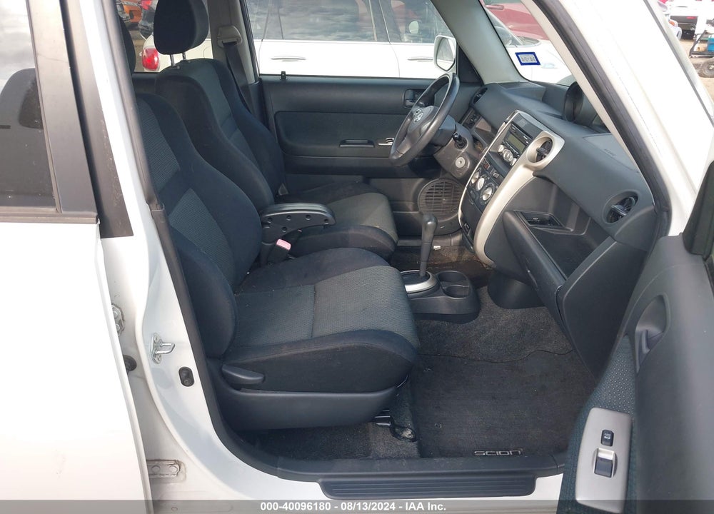 2006 SCION XB VIN: JTLKT324764113385