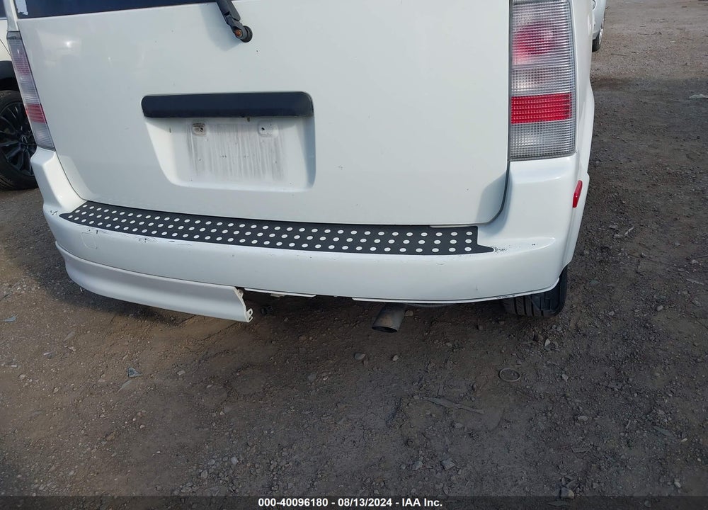 2006 SCION XB VIN: JTLKT324764113385
