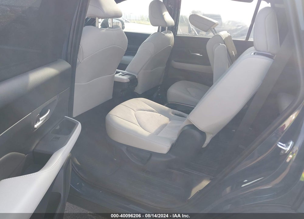 2024 TOYOTA GRAND HIGHLANDER HYBRID PLATINUM MAX VIN: 5TDADAB52RS007419