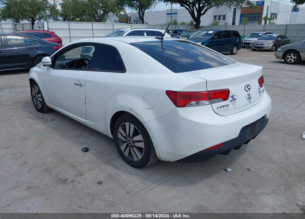 2013 KIA FORTE KOUP EX VIN: KNAFU6A27D5663315