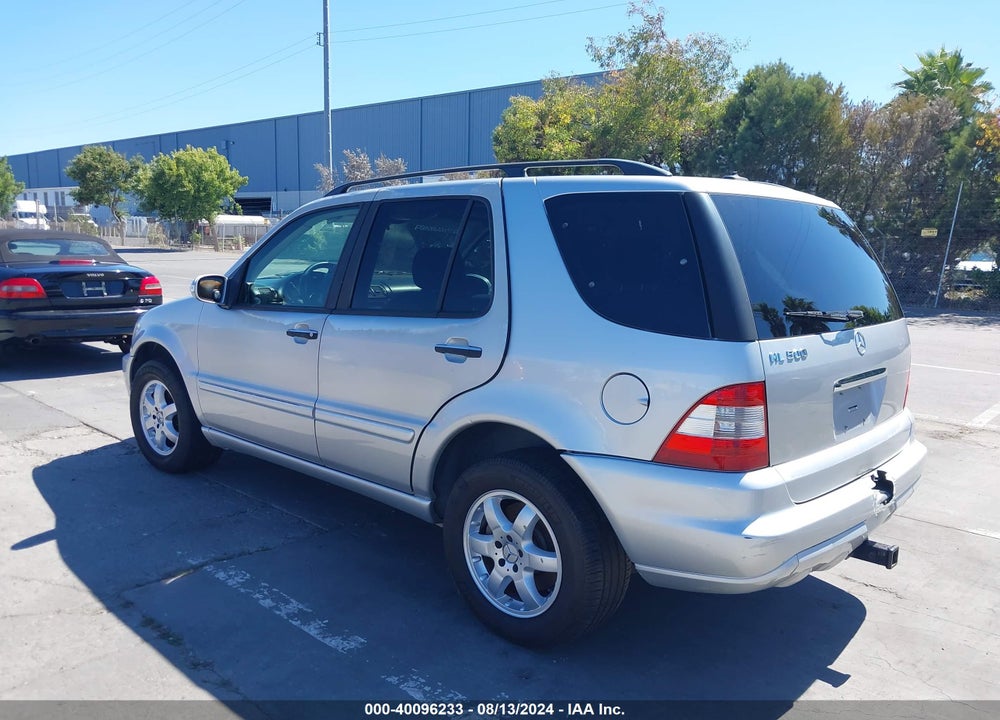 2005 MERCEDES-BENZ ML 500 4MATIC VIN: 4JGAB75E25A562068